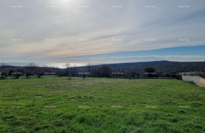 Attraktives Baugrundstück 620 m² – Marčana