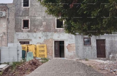 Zu verkaufen: Haus mit Weinkeller in der Renovierungsphase, Krnica!