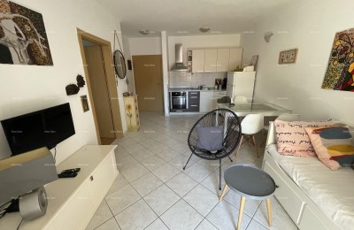 PEROJ - Erdgeschosswohnung mit Garten und Parkplatz in der Nähe des Meeres