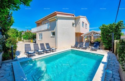 Zu verkaufen: Haus mit Pool und Meerblick – Ližnjan