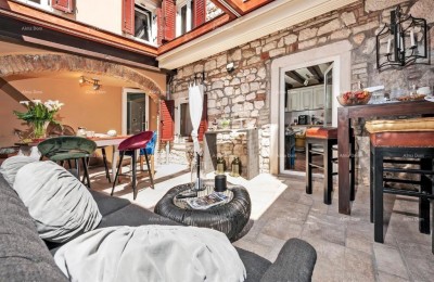 LUXUSVILLA MIT GARTEN UND BÜROFLÄCHE – EINZIGARTIGE GELEGENHEIT