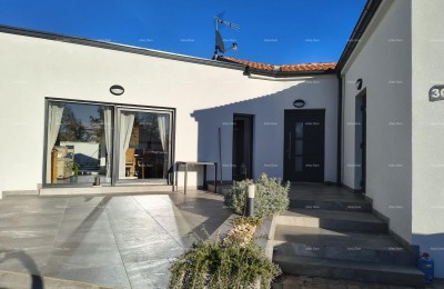 Eigenständiges Erdgeschoss mit Pool!