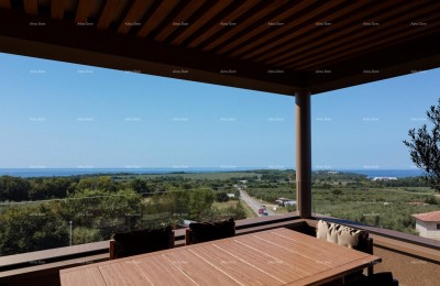 Vabriga – Wohnung im 2. Stock mit geräumiger Terrasse, 129,50 m²