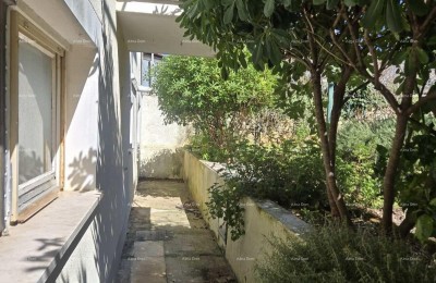 Kaštanjer – Haus mit zwei separaten Wohnungen, Garage und Garten von 250 m2 - Verkauf!