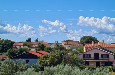 Peroj, Neubau, bietet eine Wohnung mit schöner Aussicht, sofort bezugsfertig.