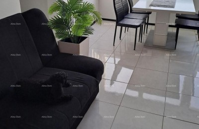 Zu verkaufen: renovierte Wohnung mit herrlichem Meerblick