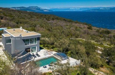 Moderne Villa mit beheiztem Pool und Meerblick