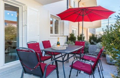 Medulin – Haus mit 2 Apartments, 100 m vom Strand entfernt