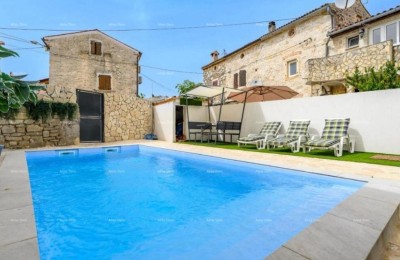 Zu verkaufen: modernes Haus in der Nähe von Poreč