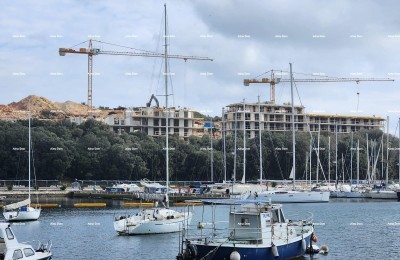 Verkauf moderner Wohnungen in einem exklusiven Gebäude mit Blick auf die Marina, Pula!