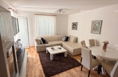 EINRICHTUNG UND VOLL MÖBLIERTE WOHNUNG MIT GERÄUMIGEM BALKON – VRSAR