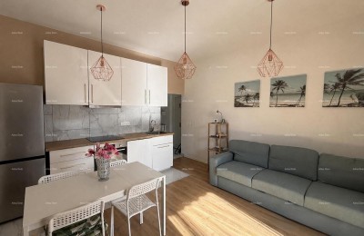 Stan mit Terrasse – 100 m vom Meer, Novigrad