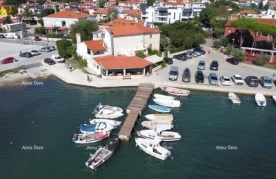 Geschäfts- und Wohngebäude am Meer, Medulin!