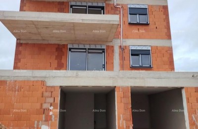 Penthouse mit Garage und Parkplatz