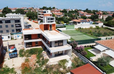 Villa mit Pool und Meerblick, Tar!