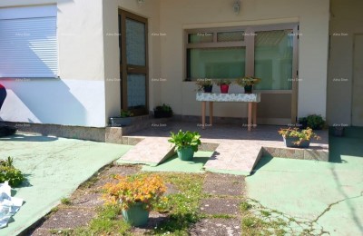 Zu verkaufen: Familienhaus in Pula mit separater Wohnung
