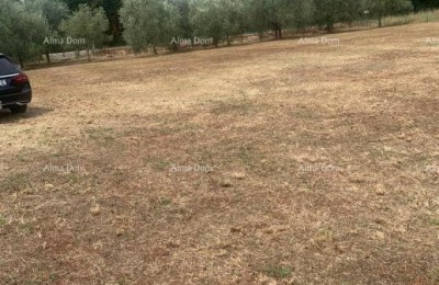 BAUGRUNDSTÜCK NAHE BRTONIGLE – 2.470 m²