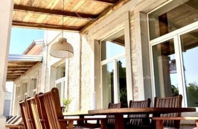 Schönes und modernes Haus zum Verkauf, Poreč