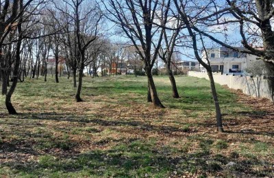 Medulin – Baugrundstück 1.058 m², 450 m vom Meer