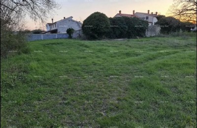 Blizina Štinjana/Šurida, Baugrundstück mit einer Fläche von 702 m²