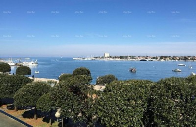 Umag, moderne Wohnung im Zentrum von Umag – 50 m vom Meer entfernt