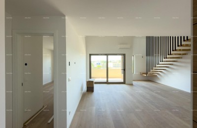 ZWEIETAGENWOHNUNG IM ZENTRUM VON POREČ