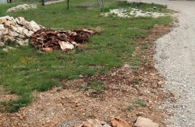Duga Uvala, Baugrundstück 425 m²
