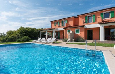 VILLA MIT ZWEI WOHNUNGEN UND POOL, UMGEBUNG VON LABIN