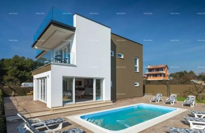 Schönes modernes Haus in Fažana