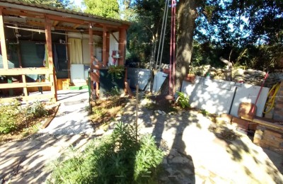 MEDULIN – AUTHENTISCHES ISTRISCHES HAUS (KAŽUN) MIT GARTEN, 600 M VOM MEER