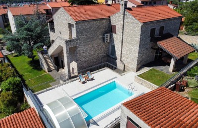 Wunderschönes Haus mit Pool in Pula, ideal für Familien oder als Investition