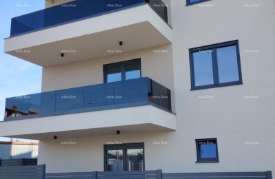Einzimmerwohnung B3 im 3. Stock mit DACHTERASSE, Vabriga!