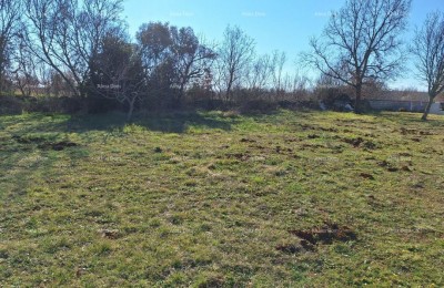 Baugrundstück 650 m² – Marčana, Istrien