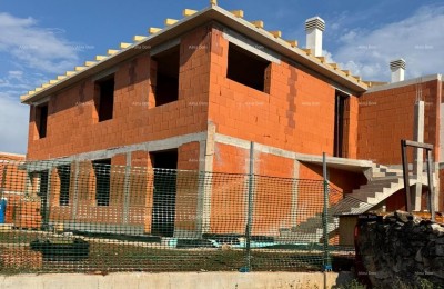 Verkauf - Wohnungen im Bau, 400 m vom Strand und Meer entfernt, Nähe Novigrad!