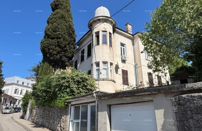 Verkauf einer Wohnung im Zentrum mit 4 Wohneinheiten, Pula!