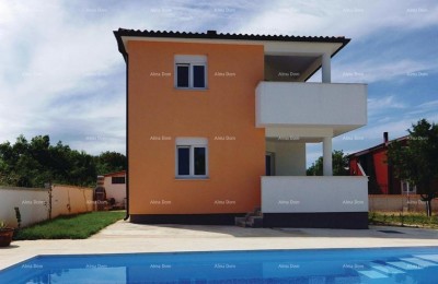 Haus mit Schwimmbad, VALBANDON