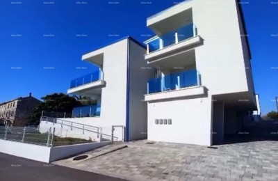 Moderner Apartment mit zwei Parkplätzen, im Block B, Nähe Umag! s2