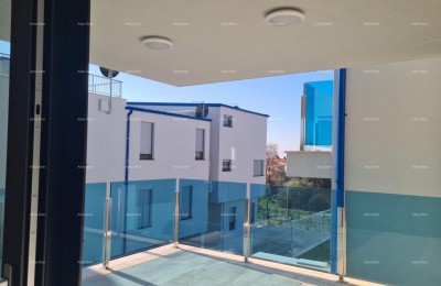 Moderner Apartment mit zwei Parkplätzen, im Block B, Nähe Umag! s2