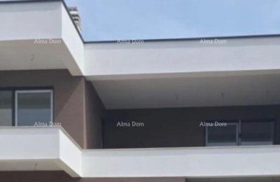 PULA, VALDEBEK – GERÄUMIGE WOHNUNG IM GANZEN STOCKWERK, 132,55 m², GARAGE UND PARKPLATZ