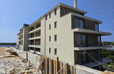 Verkauf moderner Wohnungen in einem exklusiven Gebäude mit Blick auf die Marina, Pula! B4