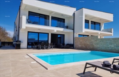 Luxushaus mit Pool im Herzen von Istrien.