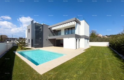 Neue moderne Villa nahe dem Meer!