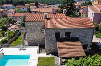 Wunderschönes Haus mit Pool in Pula, ideal für Familien oder als Investition