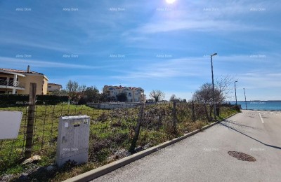 Medulin, Pošesi, freistehende Villa 50 m vom Strand entfernt.