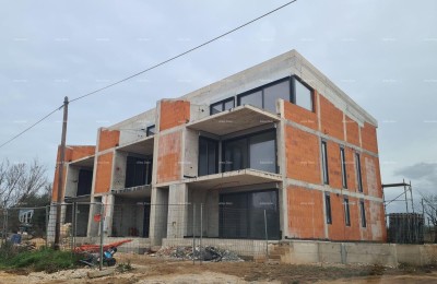 Verkauf von Wohnungen im Bau, 500 m vom Strand und dem Meer entfernt, Zambratija - Umag!