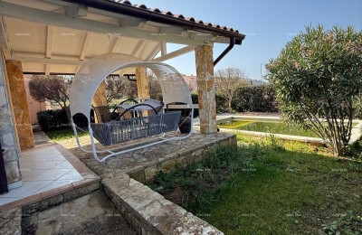 Verkauf - Haus mit Pool in der Nähe des Meeres, Volme, Banjole!