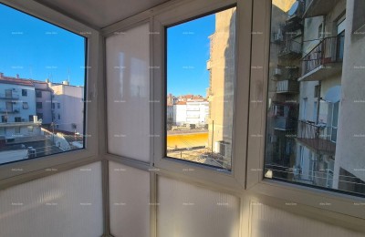 Pula – renovierte Zwei-Zimmer-Wohnung im Zentrum, 72,83 m²