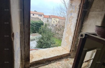 Zu verkaufen: altes Steinhaus in Peroj