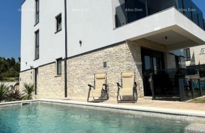 Moderne Villa mit Pool in Medulin, ideal für Familien oder Investitionen!