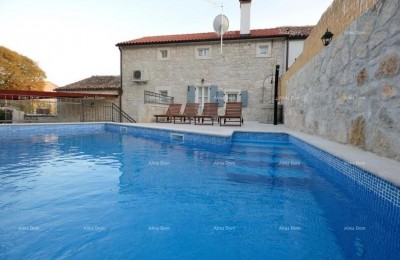 REZERVIERT! ROVINJ (Umgebung) - Näher zu Kanfanar. Authentisches Steinhaus mit Pool zu verkaufen.
